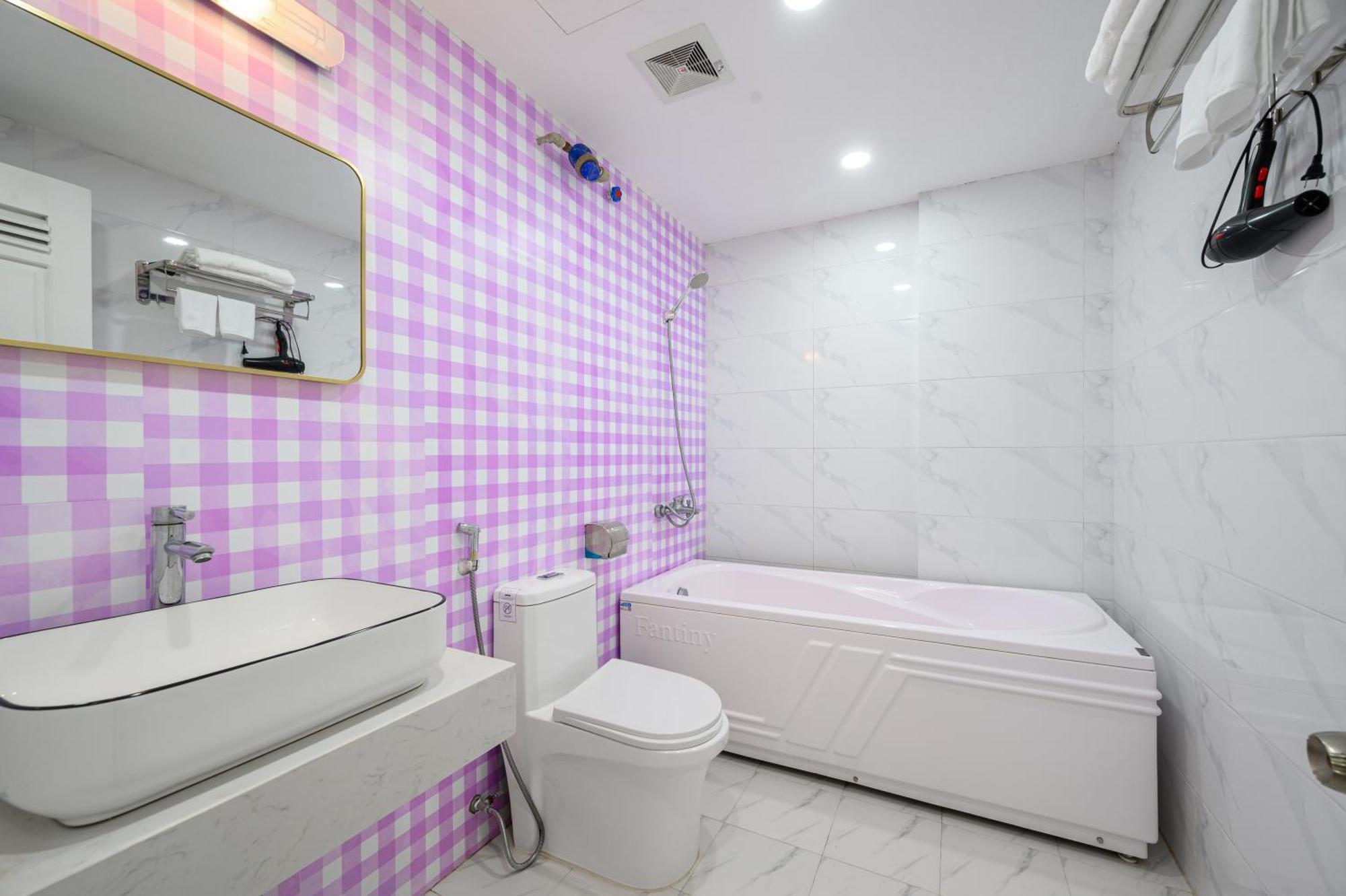 Luxe Paradise Residence 76 To Ngoc Van Hanoi Eksteriør billede